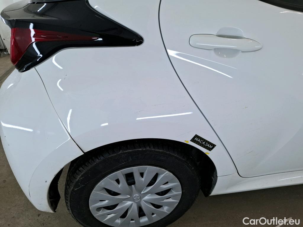  Toyota  Yaris TOYOTA  Hybride / 2019 / 5P / Berline Hybride 116h France #28