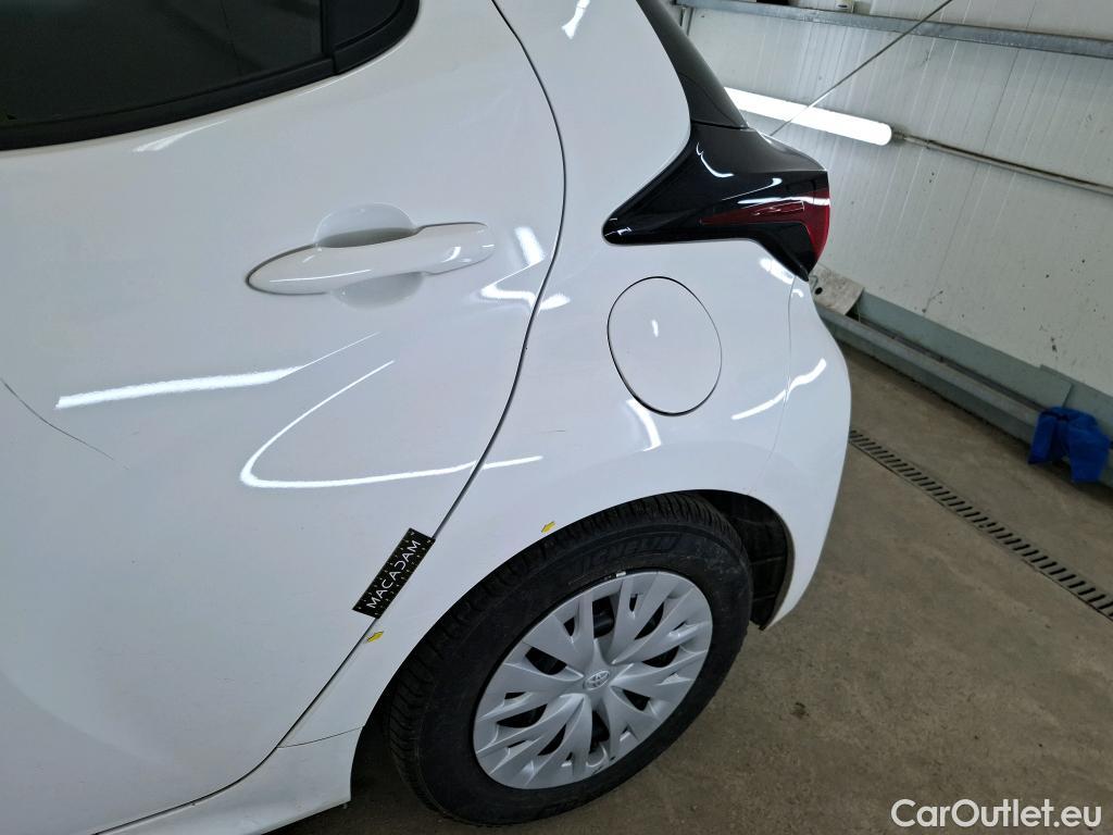  Toyota  Yaris TOYOTA  Hybride / 2019 / 5P / Berline Hybride 116h France #26