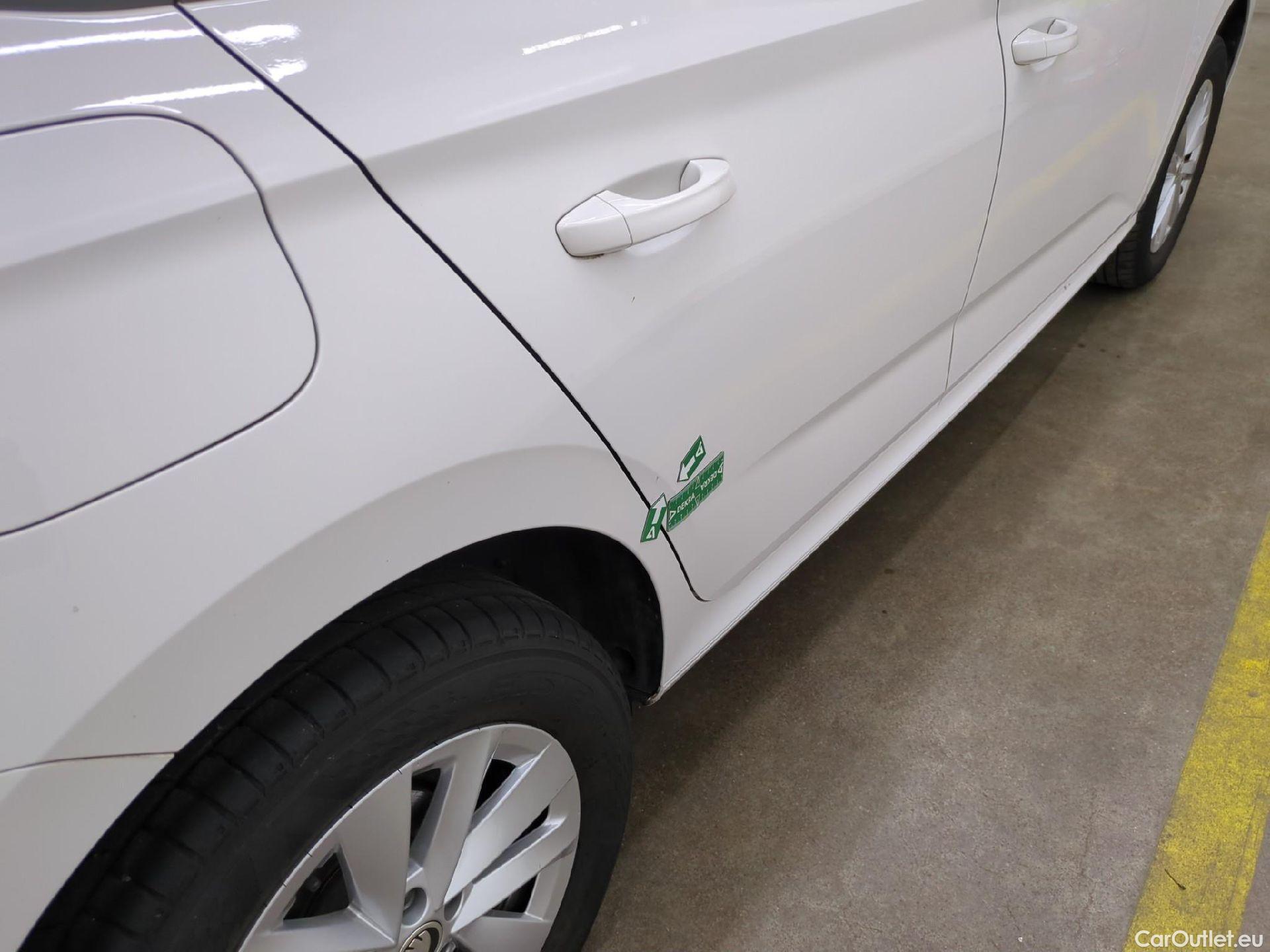  Skoda  KAMIQ  Business 1.0 TSI 95CV BVM5 E6d #4