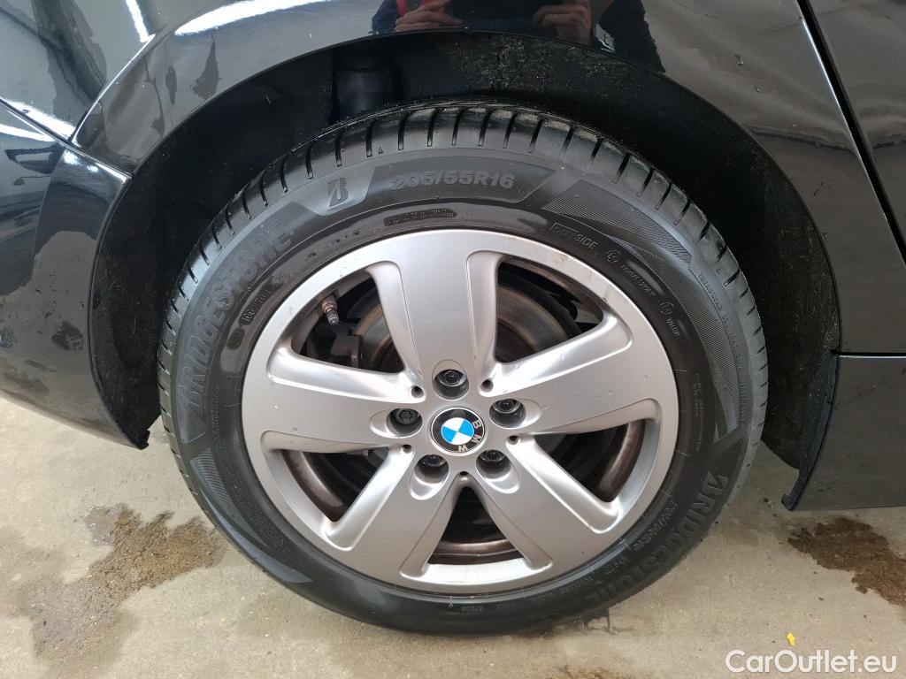  Bmw  Serie 1 BMW Série 1 / 2019 / 5P / Berline 2.0 118D #58