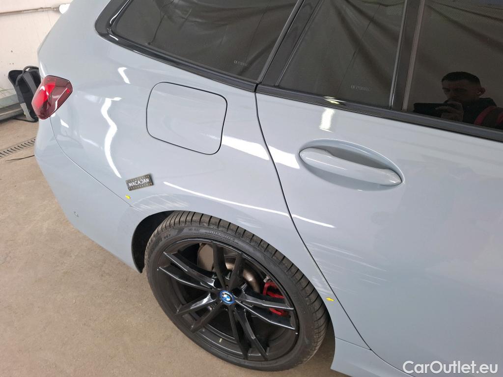  Bmw  Serie 3 BMW Série 3 Touring / 2022 / 5P / Break 320e 204ch M Sport BVA8 Hybride #4