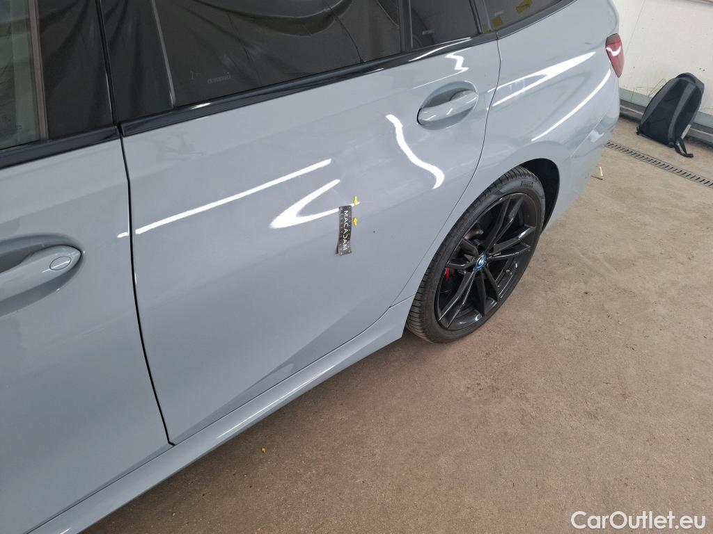  Bmw  Serie 3 BMW Série 3 Touring / 2022 / 5P / Break 320e 204ch M Sport BVA8 Hybride #36