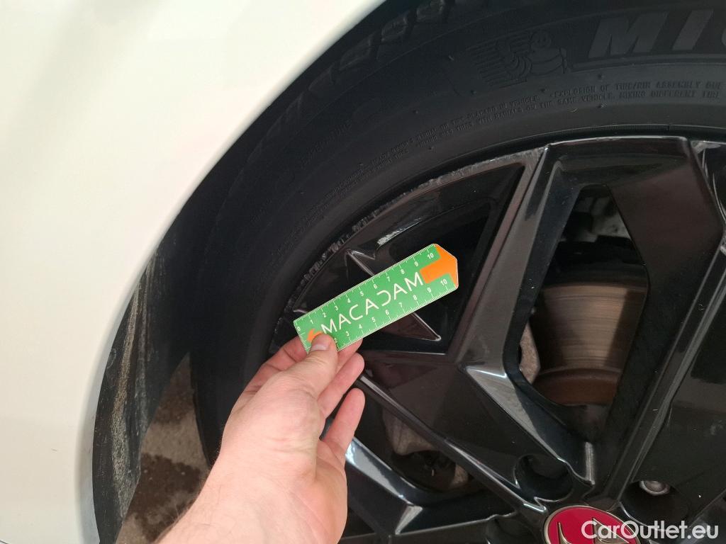  DS  DS4 4 Performance Line+ 1.2 PureTech 130CV BVA8 6E #13