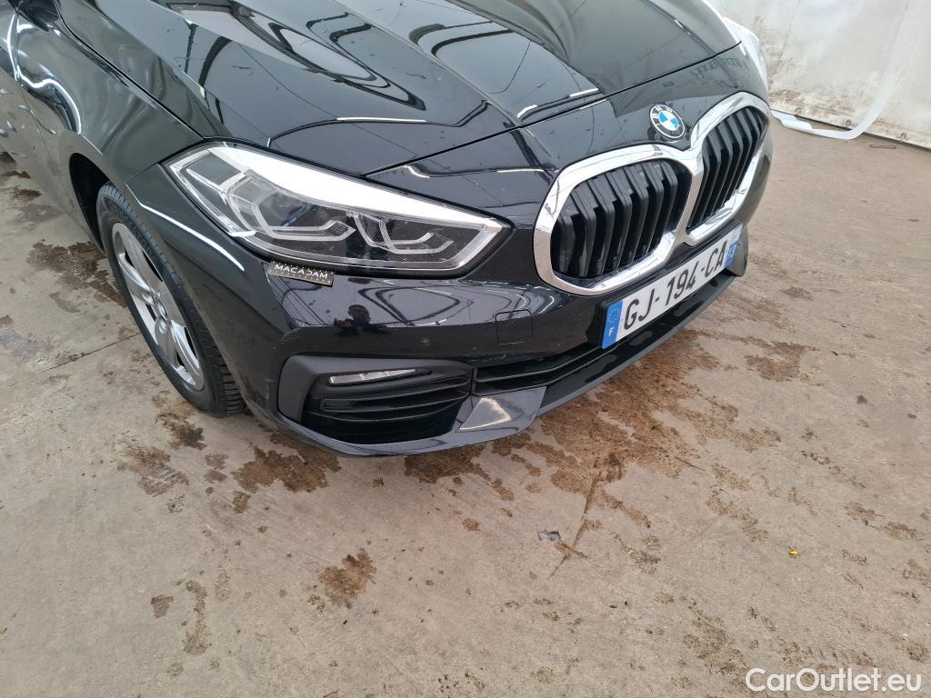  Bmw  Serie 1 BMW Série 1 / 2019 / 5P / Berline 2.0 118D #4
