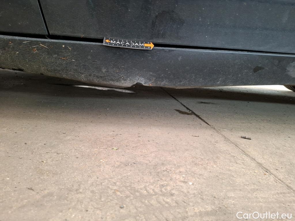  Mercedes  A-Klasse MERCEDES-BENZ Classe A Berline / 2022 / 4P / Berline A 180 d Business Line 8G-DCT #3