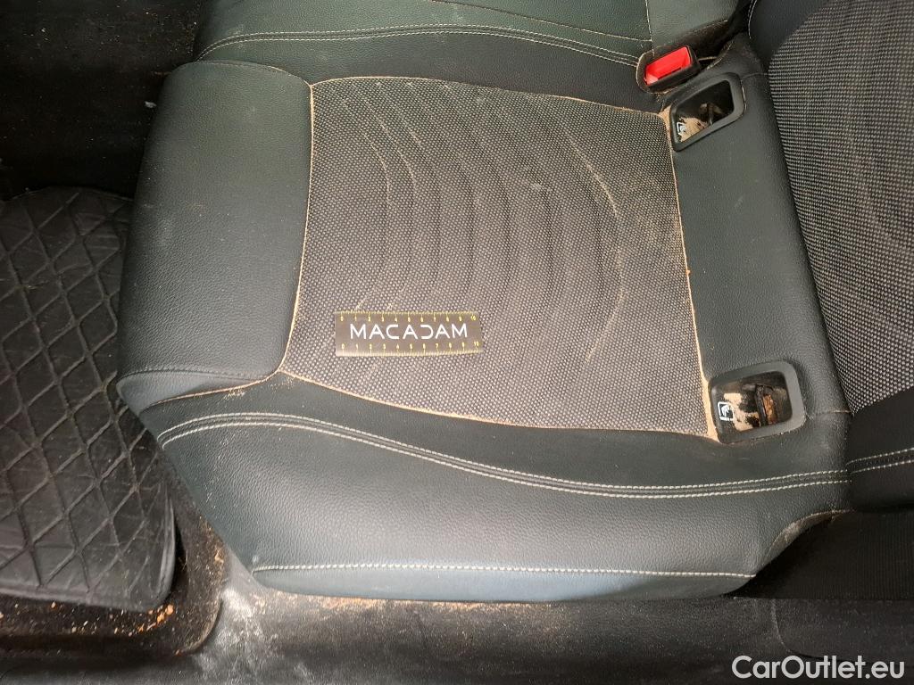  Mercedes  A-Klasse MERCEDES-BENZ Classe A Berline / 2022 / 4P / Berline A 180 d Business Line 8G-DCT #15