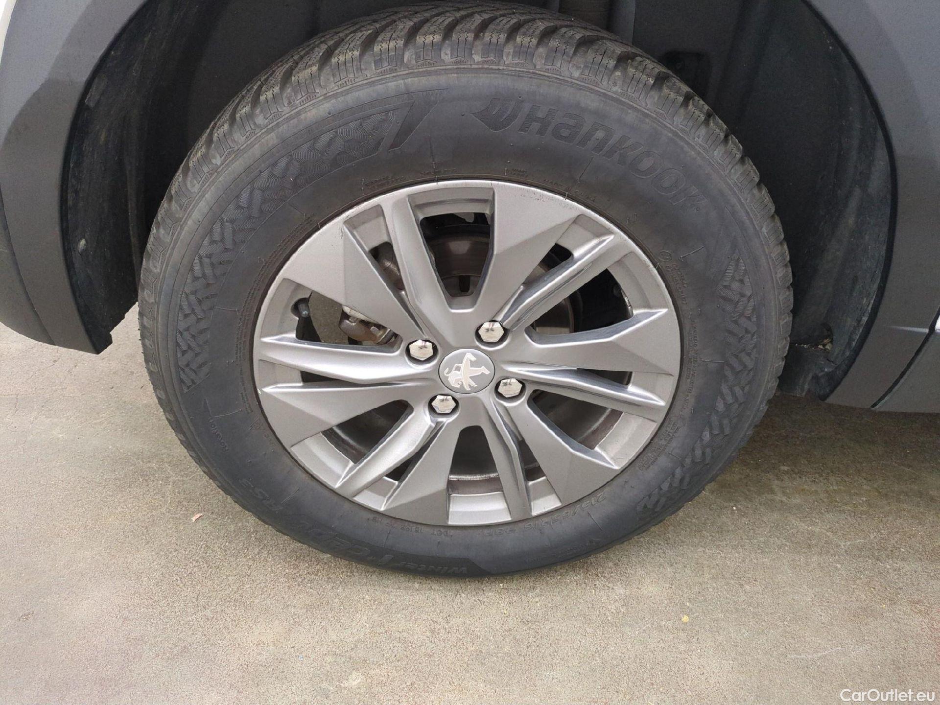  Peugeot  2008  Active Pack 1.2 PureTech 130CV BVA8 E6d #5