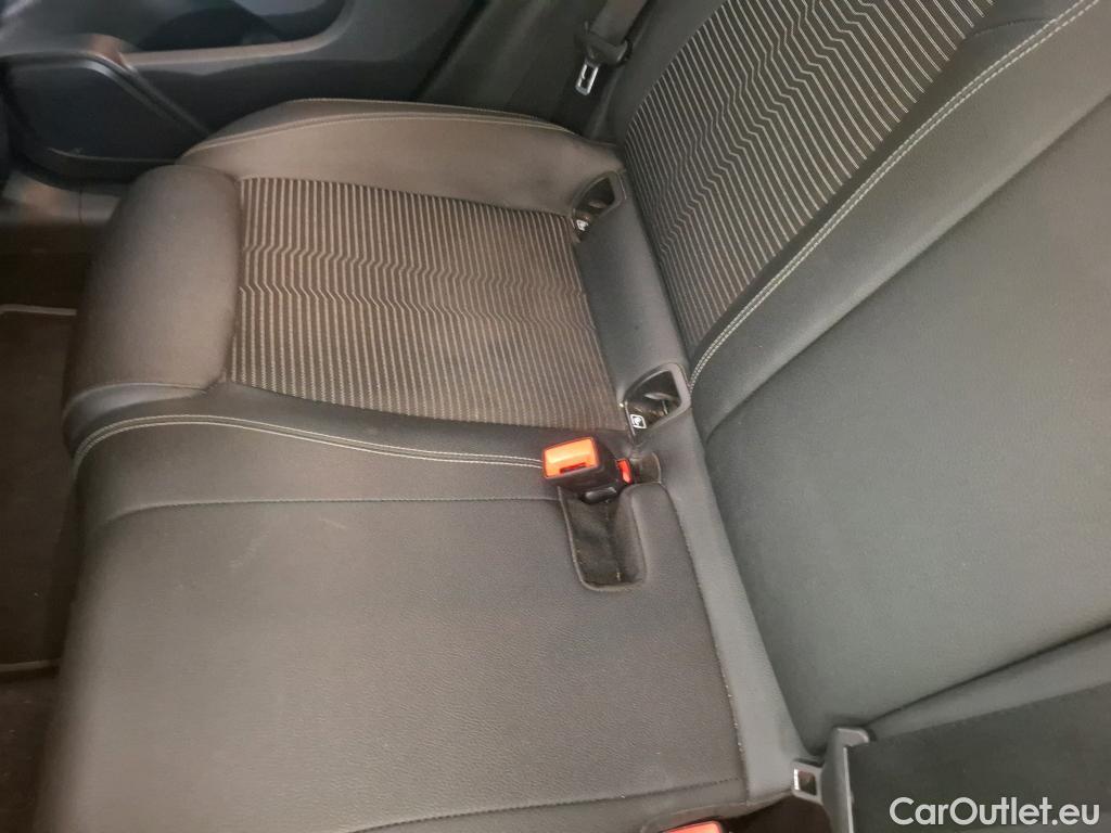  Mercedes  GLA MERCEDES-BENZ  / 2020 / 5P / SUV 2.0  200 D BUSINESS LINE DCT #46