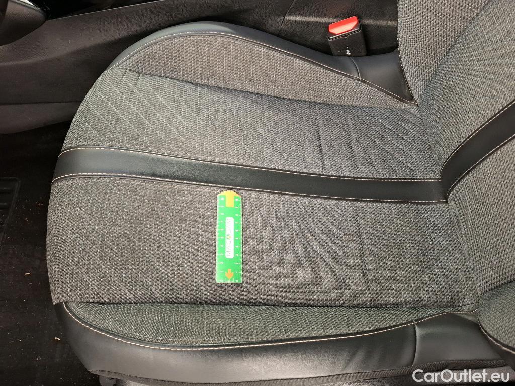  Peugeot  2008  Allure 1.2 PureTech 130CV BVA8 E6d #10