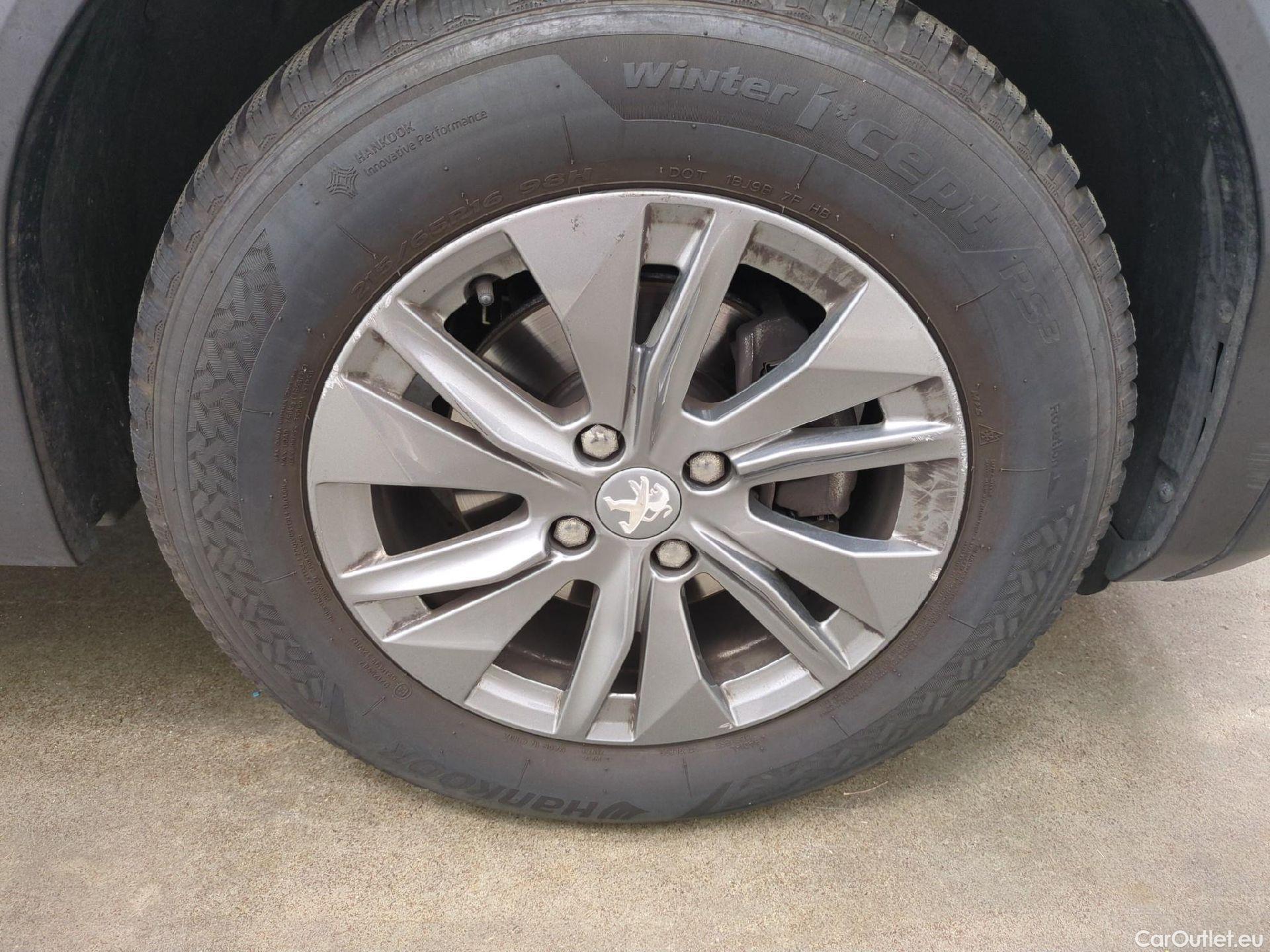  Peugeot  2008  Active Pack 1.2 PureTech 130CV BVA8 E6d #9
