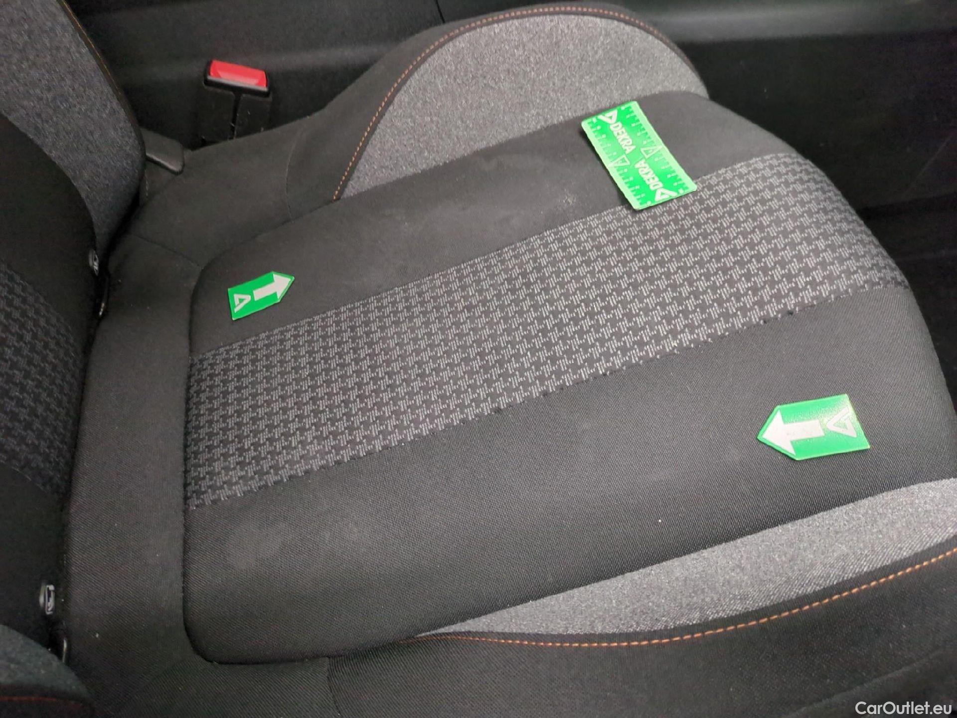 Peugeot  3008  Active Pack 1.2 PureTech 130CV BVA8 E6d #4