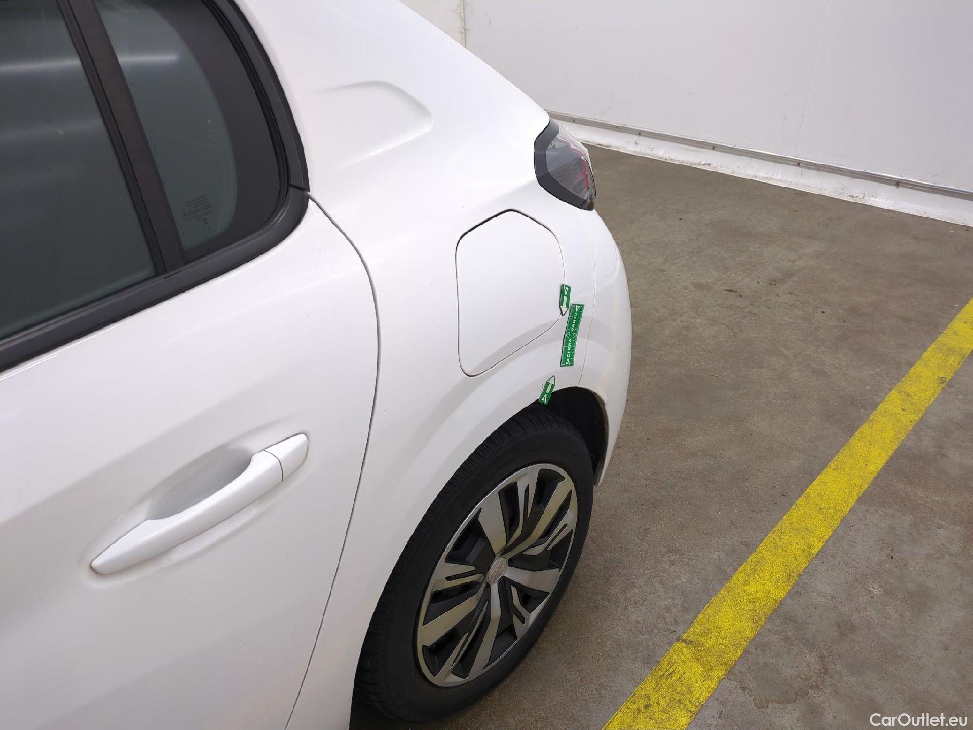  Peugeot  208  Active Business 1.2 PureTech 100CV BVM6 E6d #14