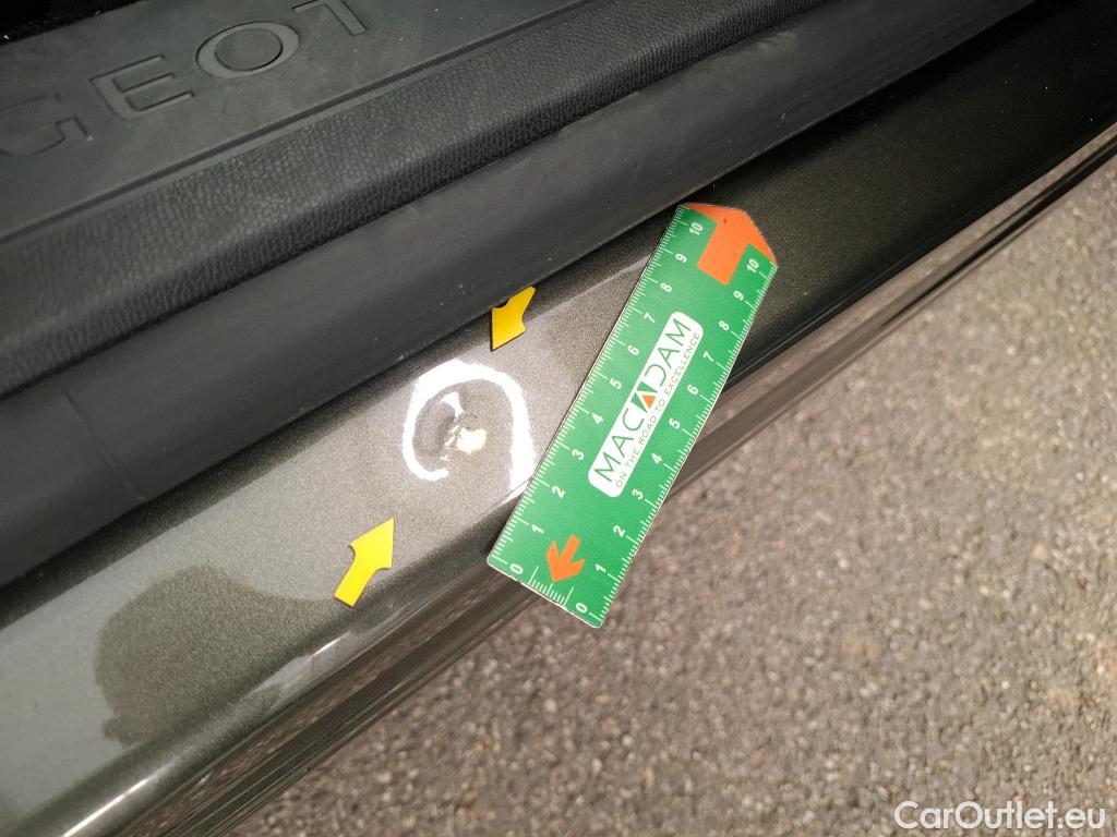  Peugeot  3008  Allure 1.2 PureTech 130CV BVM6 E6d #21