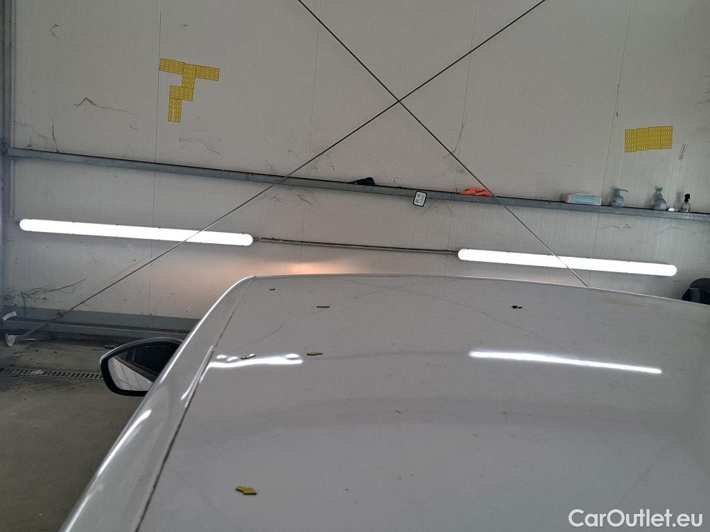  Peugeot  208  Premium 1.5 HDi 100CV BVM6 E6d #4
