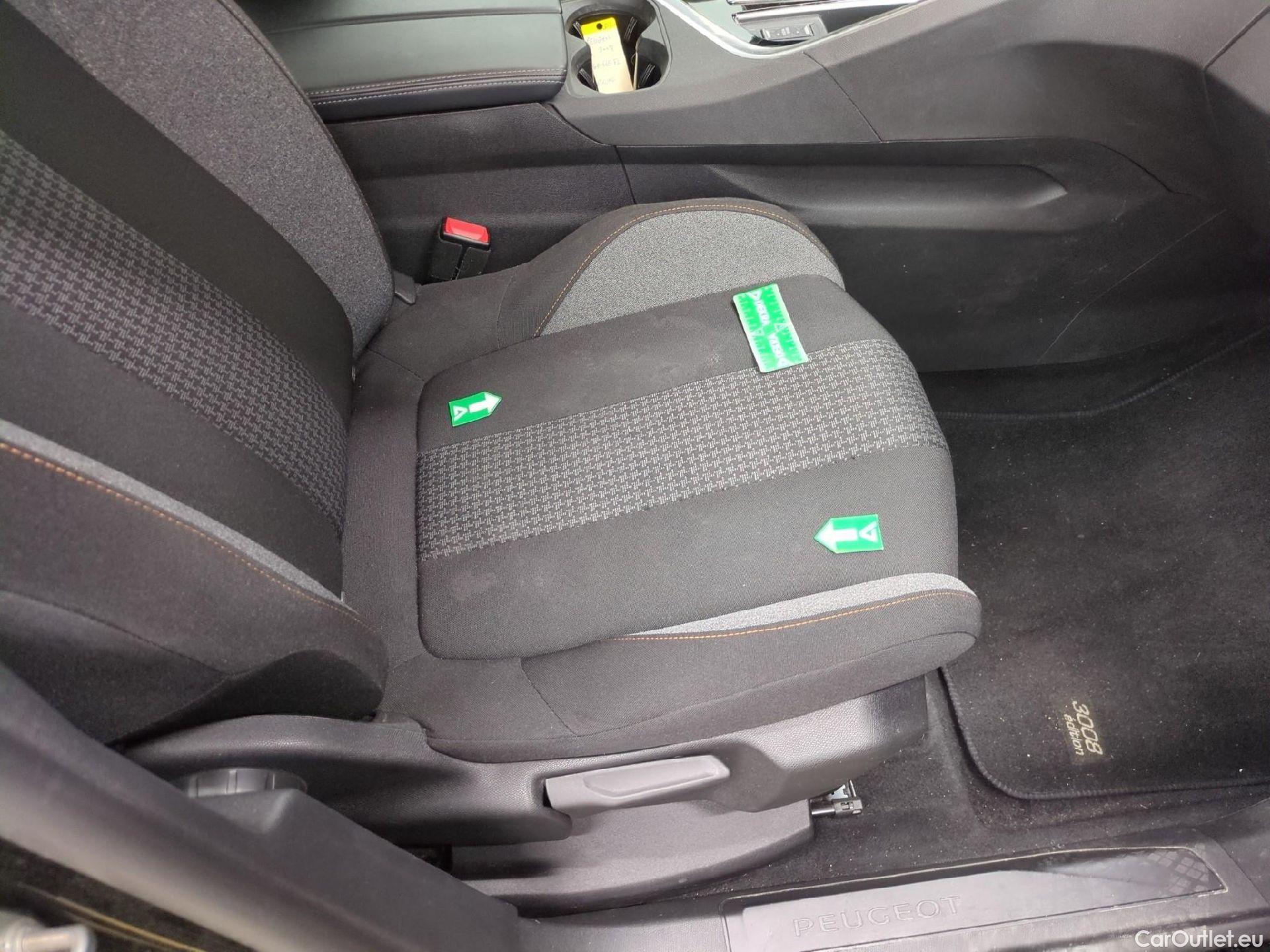  Peugeot  3008  Active Pack 1.2 PureTech 130CV BVA8 E6d #3