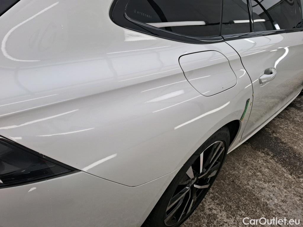  Peugeot  508 PEUGEOT  SW / 2018 / 5P / Break HYBRID 225 E-EAT8 GT #12
