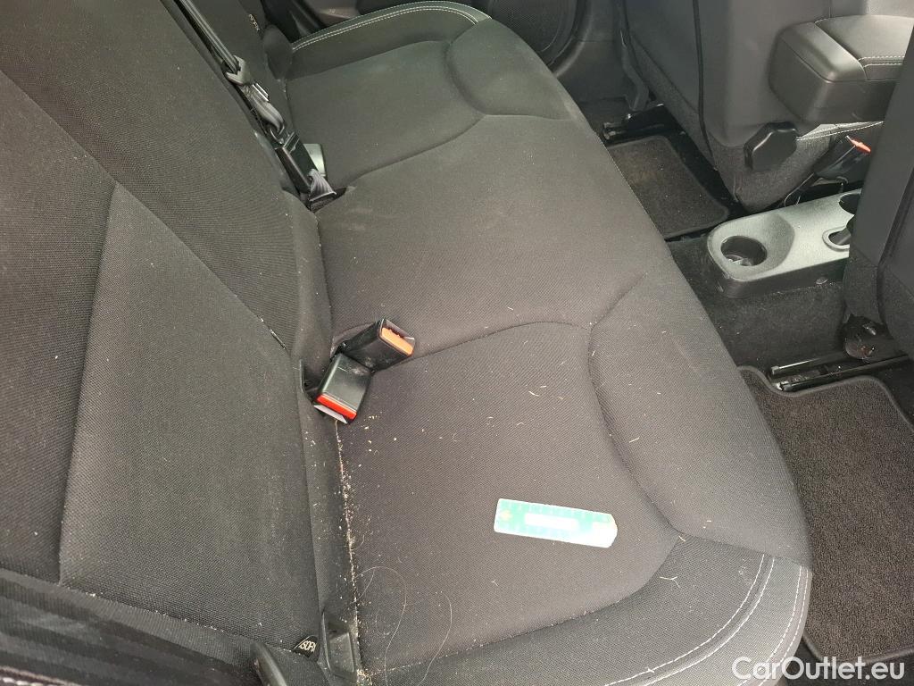  Renault  Clio  IV Business 0.9 TCe 90CV BVM5 E6 #27