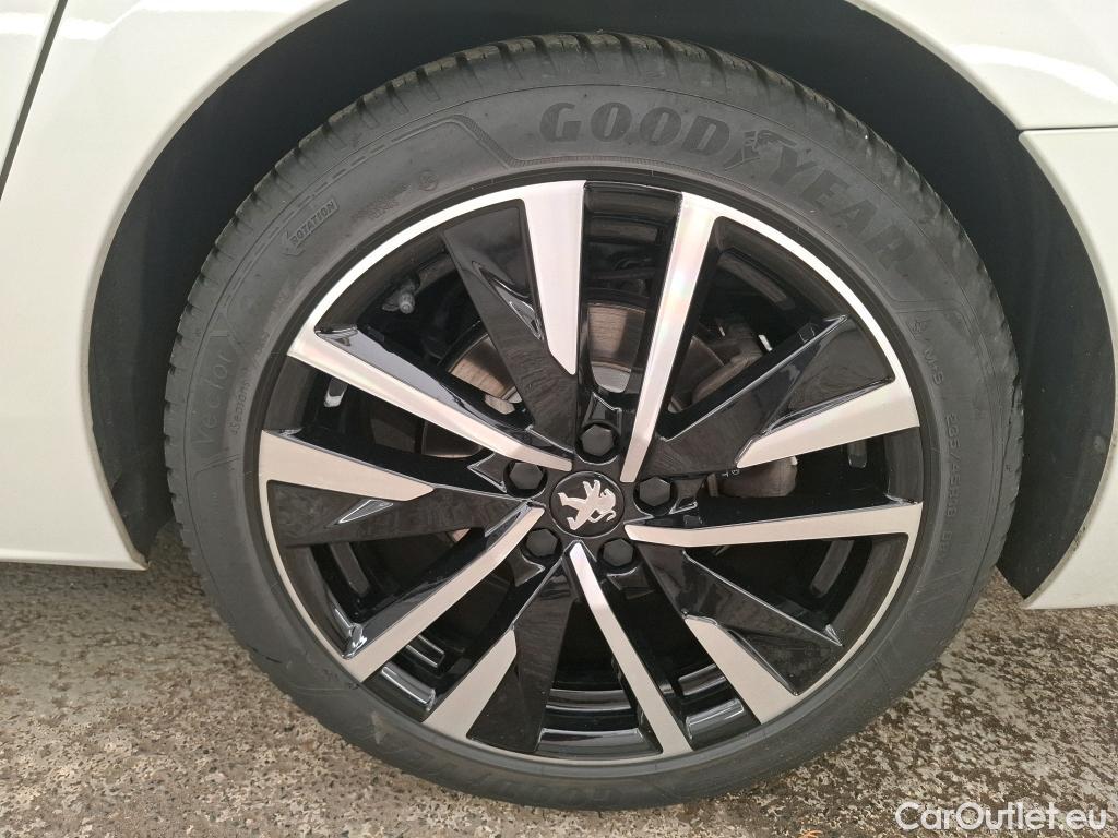  Peugeot  508 PEUGEOT  SW / 2018 / 5P / Break HYBRID 225 E-EAT8 GT #19