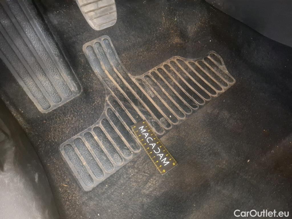  Renault  Clio  IV Business 0.9 TCe 90CV BVM5 E6 #48