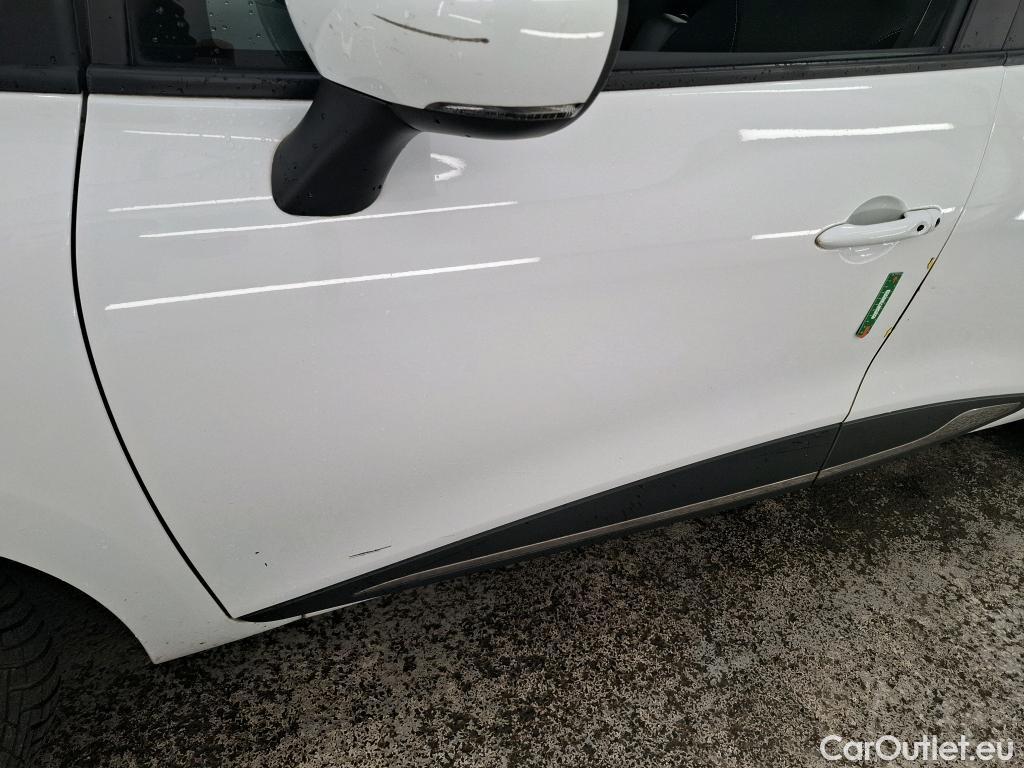  Renault  Clio RENAULT  / 2016 / 5P / Berline &Business TCe 90 #1