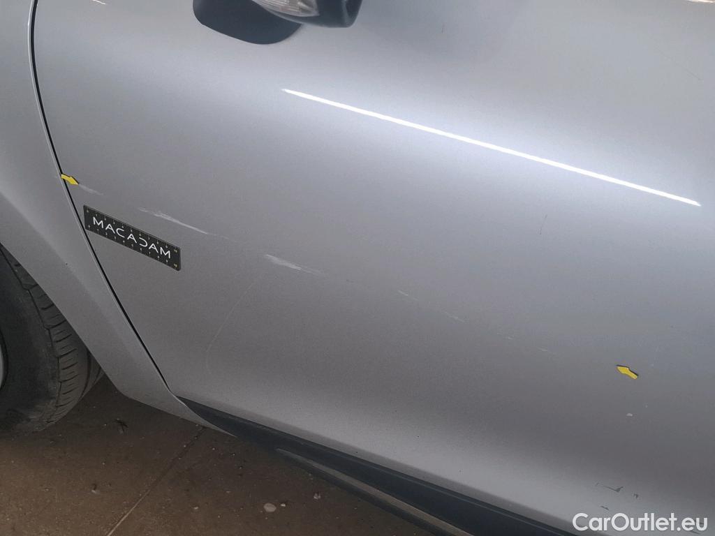  Renault  Clio  IV Business 0.9 TCe 90CV BVM5 E6 #24