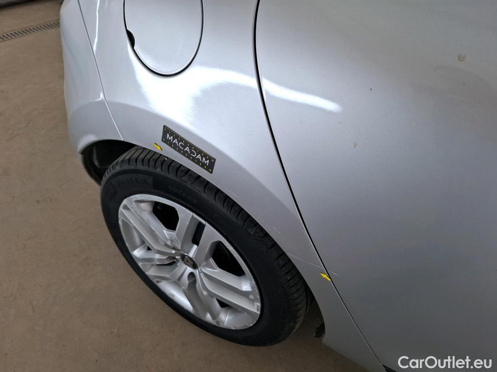  Renault  Clio  IV Business 0.9 TCe 90CV BVM5 E6 #106