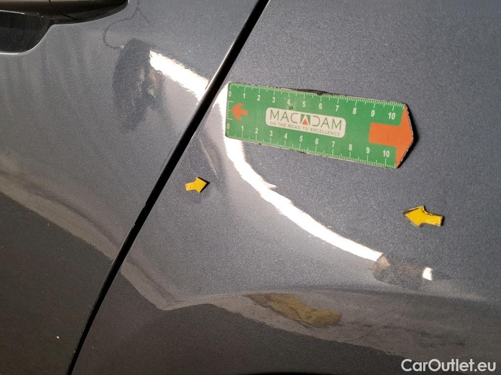  Renault  Megane RENAULT Mégane Berline / 2015 / 5P / Berline Business Blue dCi 95 #14