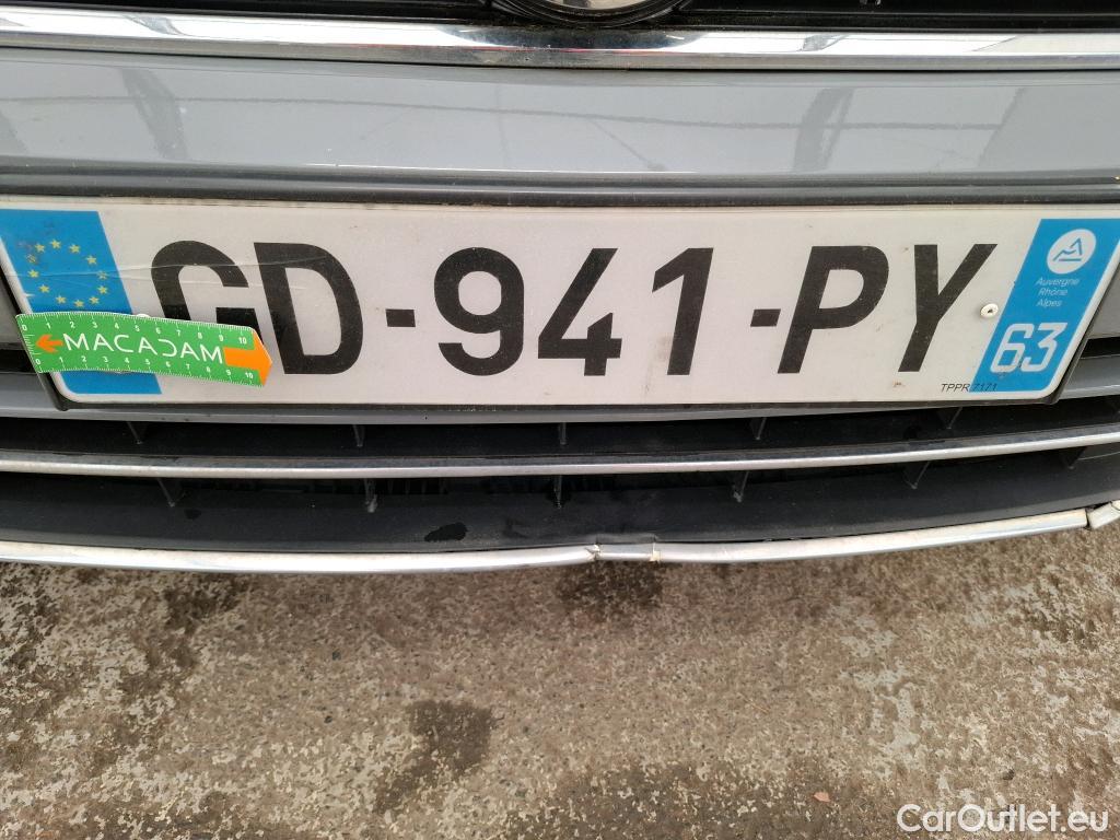 Volkswagen  Passat VOLKSWAGEN  SW / 2019 / 5P / Break 2.0 TDI 150 SCR DSG7 SW LOUNGE #85