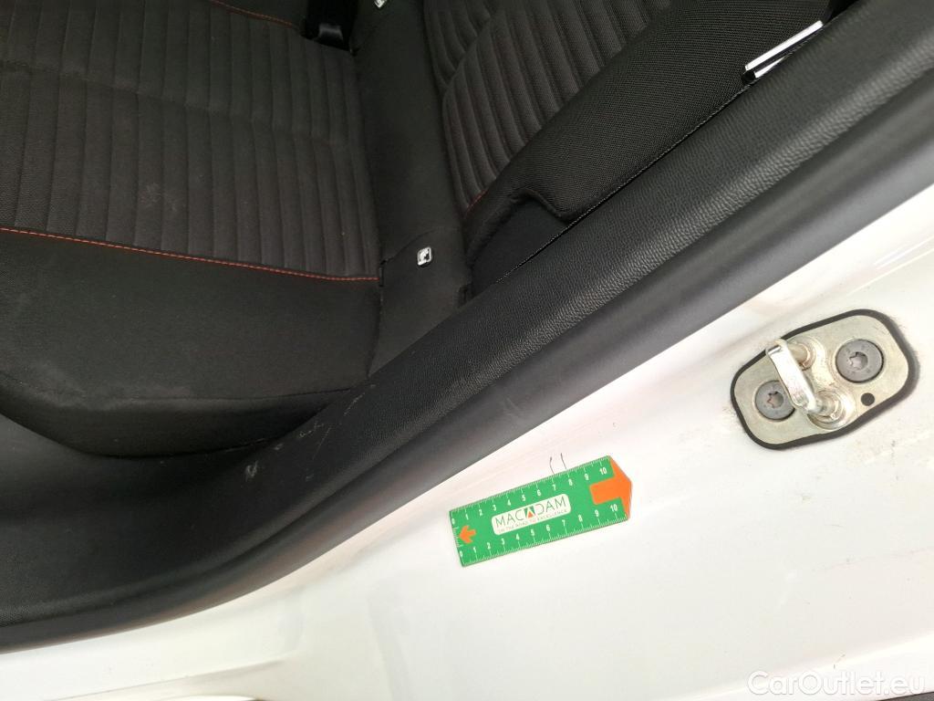 Peugeot  2008  Active 1.2 PureTech 100CV BVM6 E6d #16