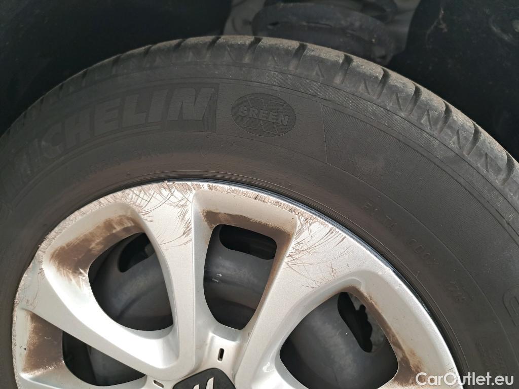  Citroen  C3  Feel 1.2 PureTech 80CV BVM5 E6 #23