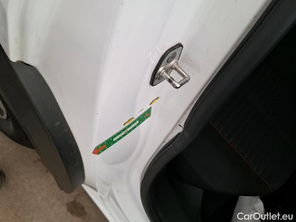  Peugeot  2008  Active 1.2 PureTech 100CV BVM6 E6d #18