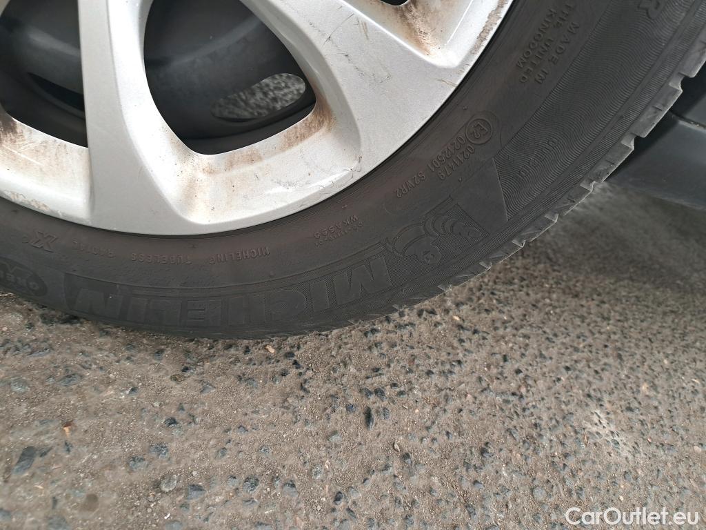  Citroen  C3  Feel 1.2 PureTech 80CV BVM5 E6 #25