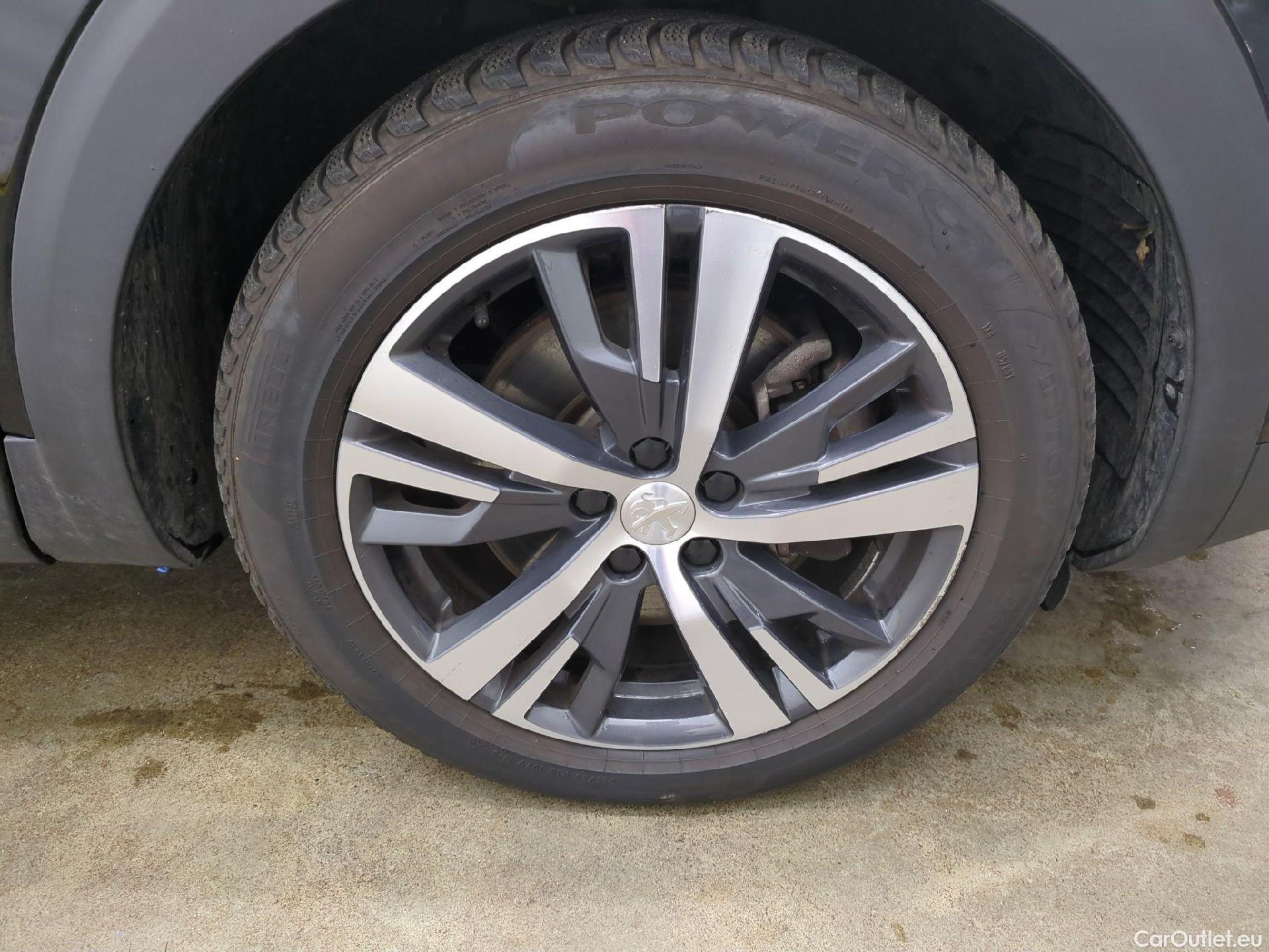  Peugeot  3008 PEUGEOT  / 2020 / 5P / SUV 1.6 HYBRID 225 E-EAT8 Active Pack #4
