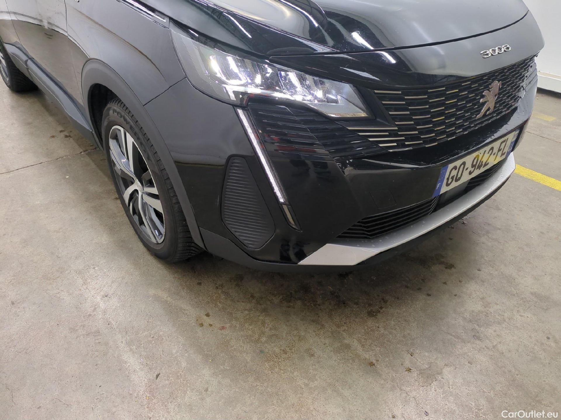  Peugeot  3008 PEUGEOT  / 2020 / 5P / SUV 1.6 HYBRID 225 E-EAT8 Active Pack #9