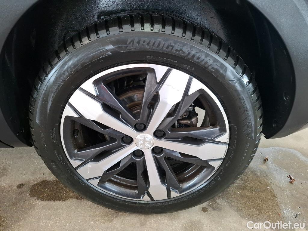  Peugeot  5008 PEUGEOT  / 2020 / 5P / SUV PureTech 180 S&S EAT8 GT Pack #28