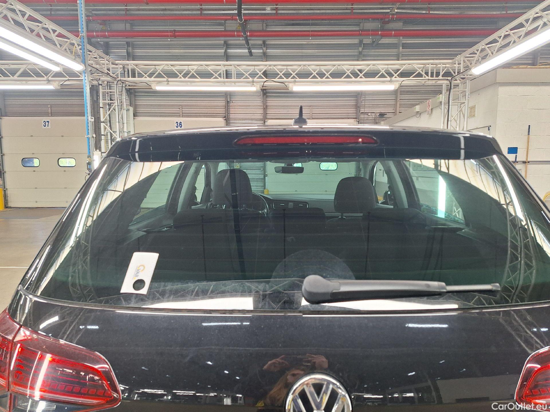  Volkswagen  Golf  VW, VII FL'16, Volkswagen VII 1.6 TDi SCR 85kW Join 5d #46