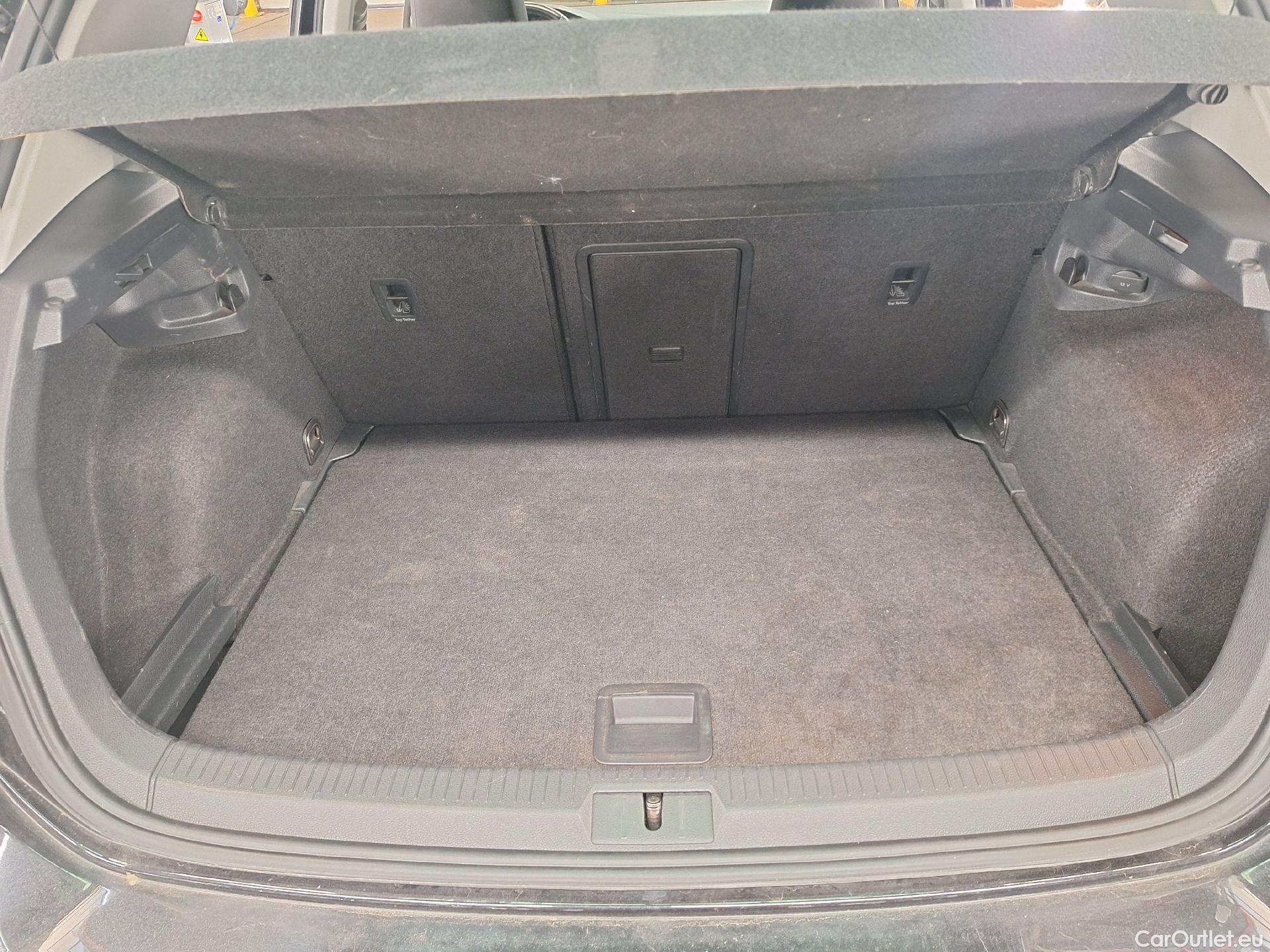  Volkswagen  Golf  VW, VII FL'16, Volkswagen VII 1.6 TDi SCR 85kW Join 5d #25