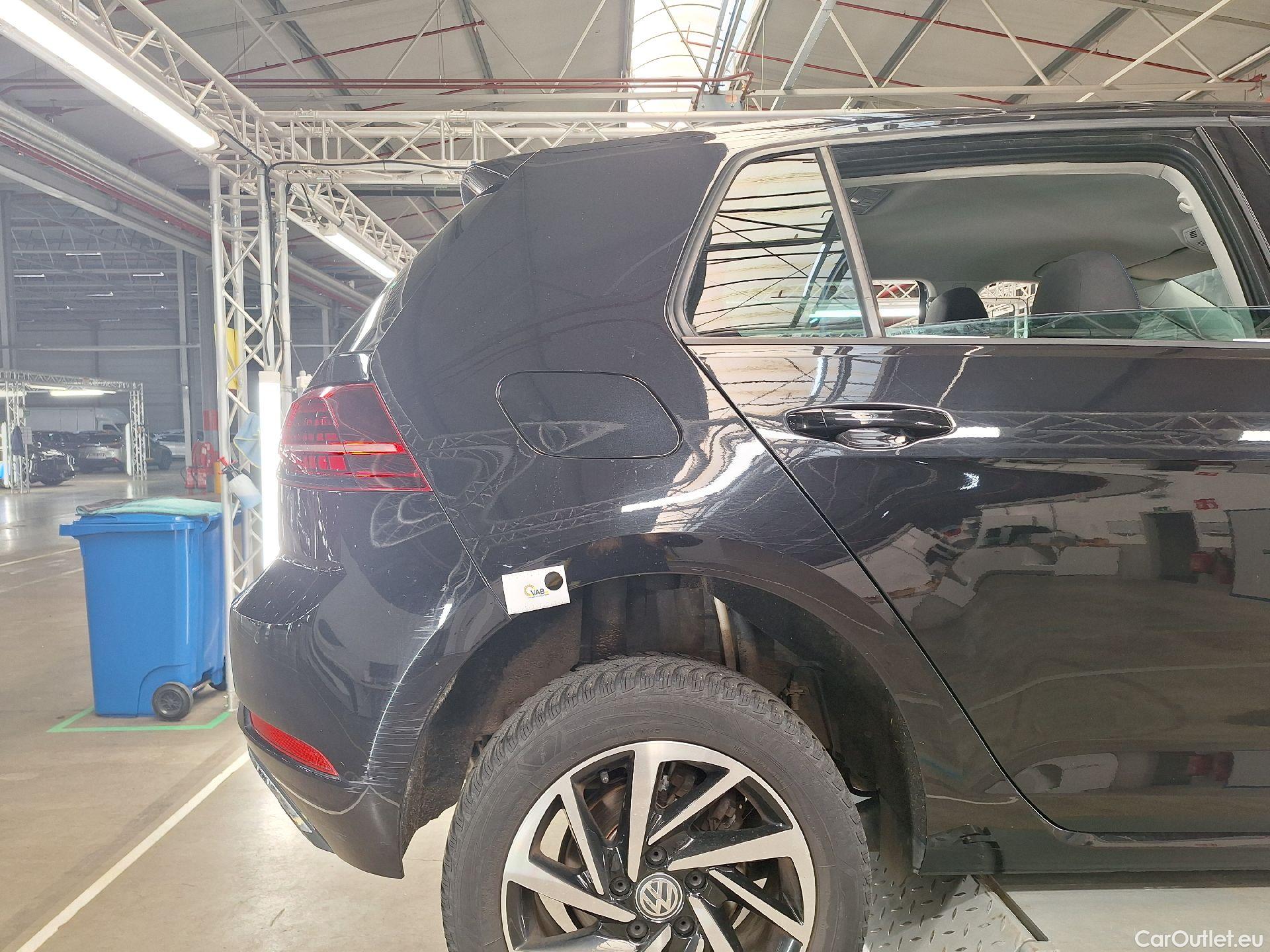  Volkswagen  Golf  VW, VII FL'16, Volkswagen VII 1.6 TDi SCR 85kW Join 5d #132