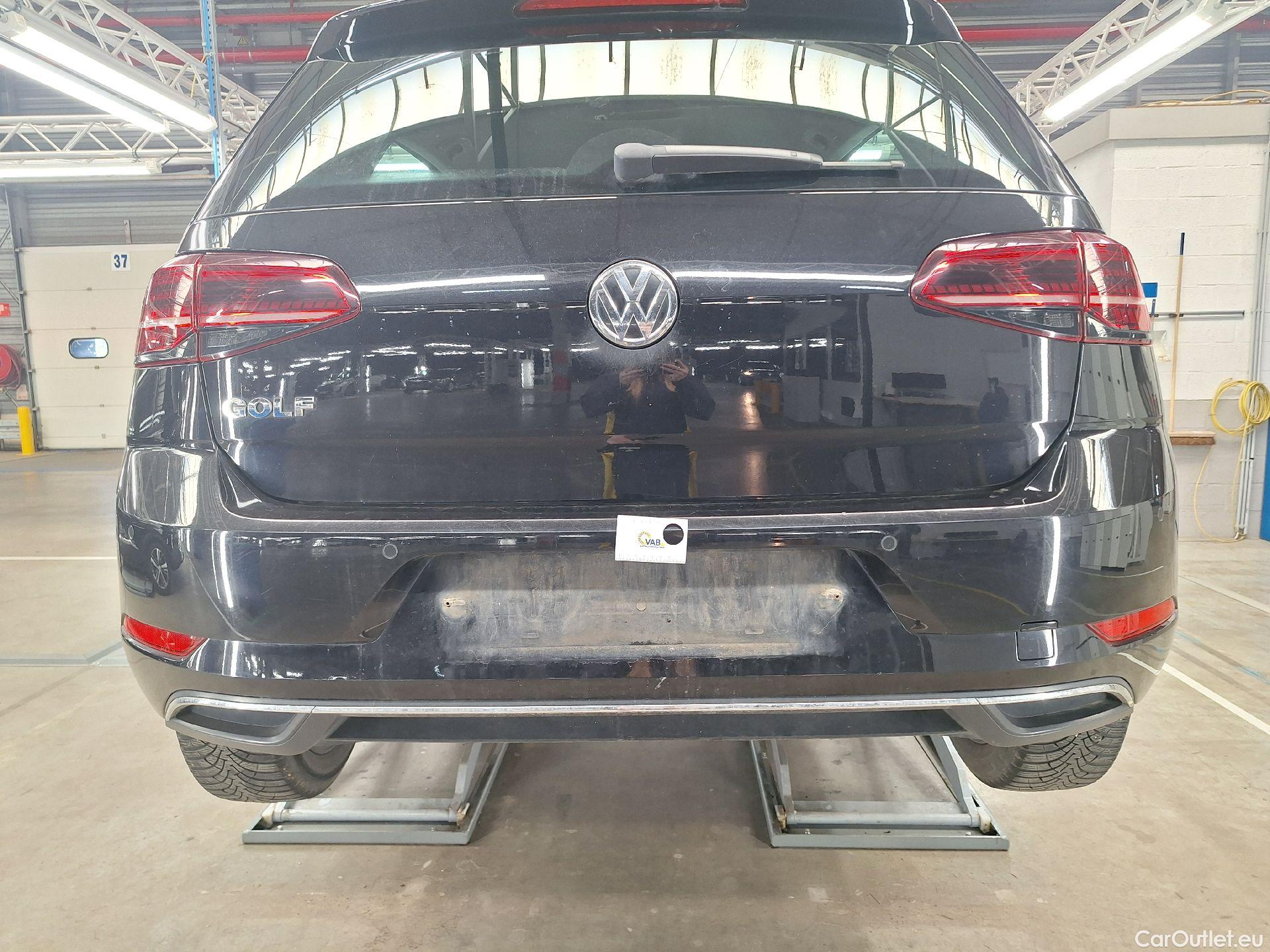  Volkswagen  Golf  VW, VII FL'16, Volkswagen VII 1.6 TDi SCR 85kW Join 5d #120