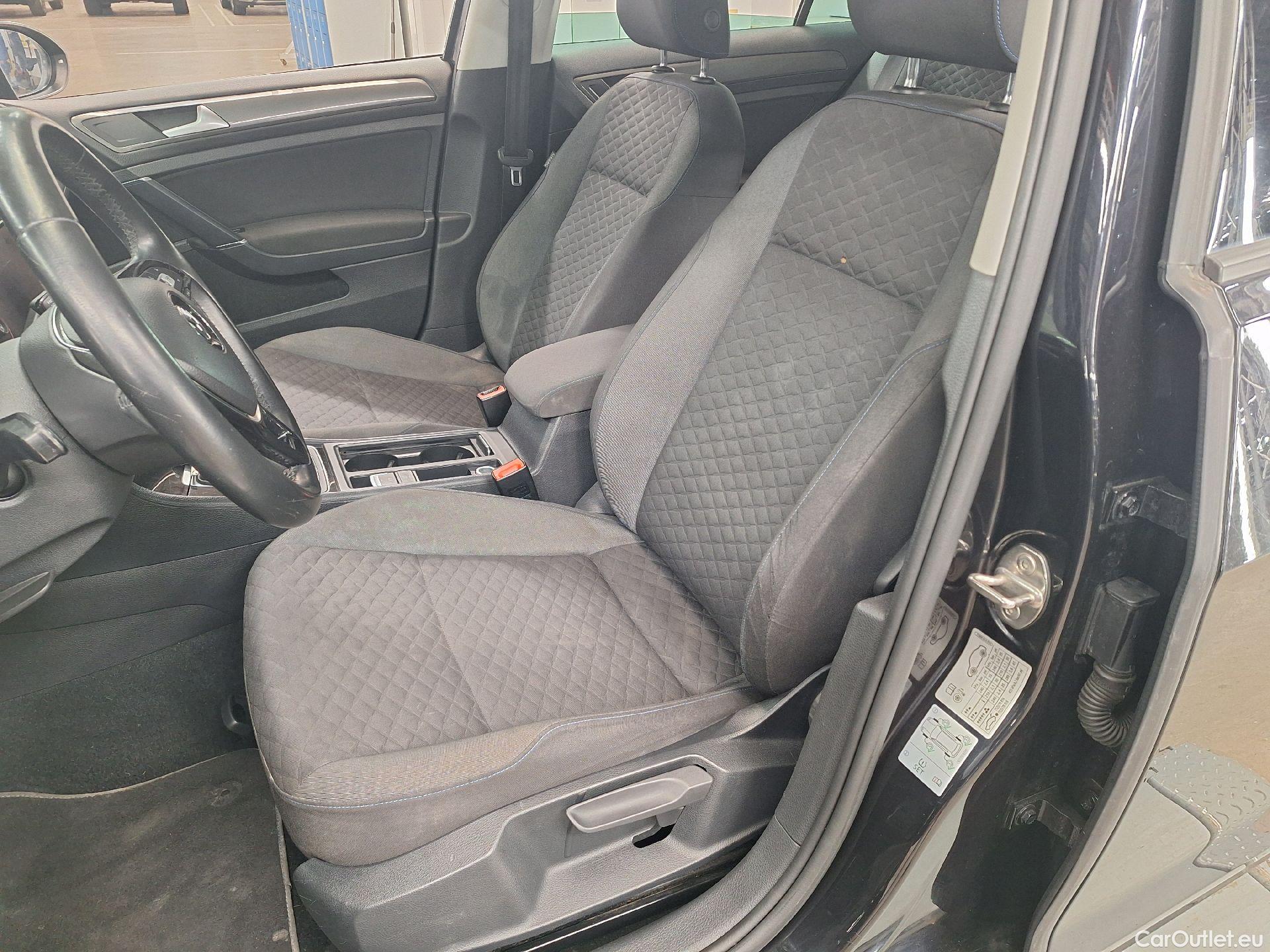  Volkswagen  Golf  VW, VII FL'16, Volkswagen VII 1.6 TDi SCR 85kW Join 5d #20