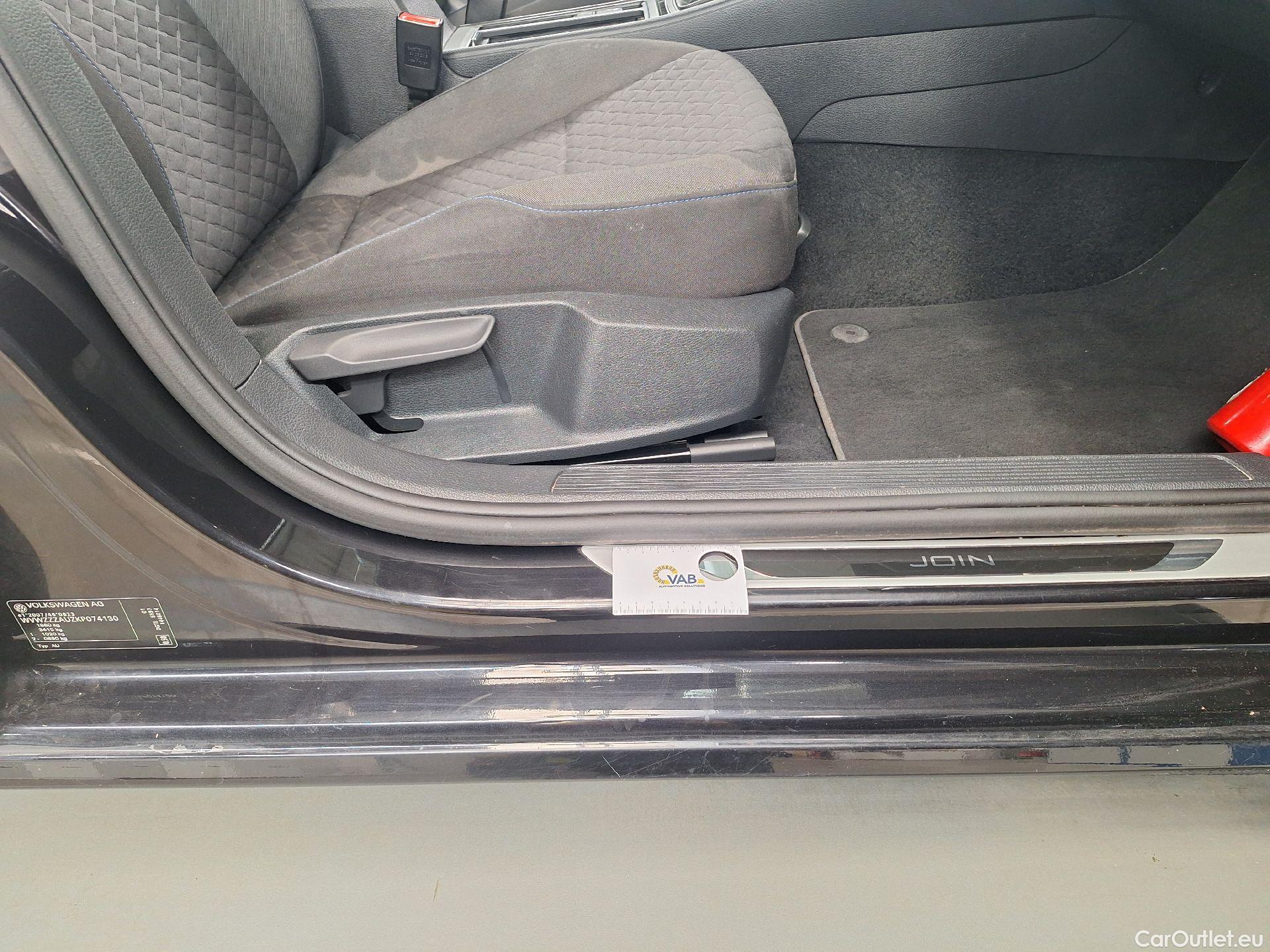  Volkswagen  Golf  VW, VII FL'16, Volkswagen VII 1.6 TDi SCR 85kW Join 5d #154