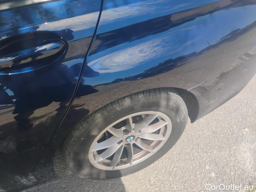  Bmw  Serie 3 BMW  / 2018 / 4P / sedán 318d Auto. #6