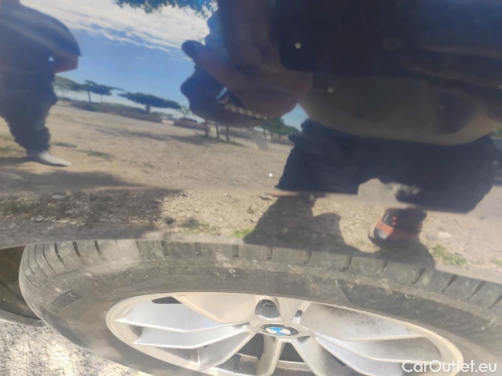  Bmw  Serie 3 BMW  / 2018 / 4P / sedán 318d Auto. #7
