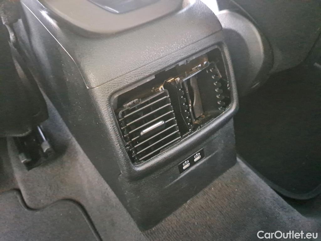  Bmw  X1 BMW  sDrive18iA #24