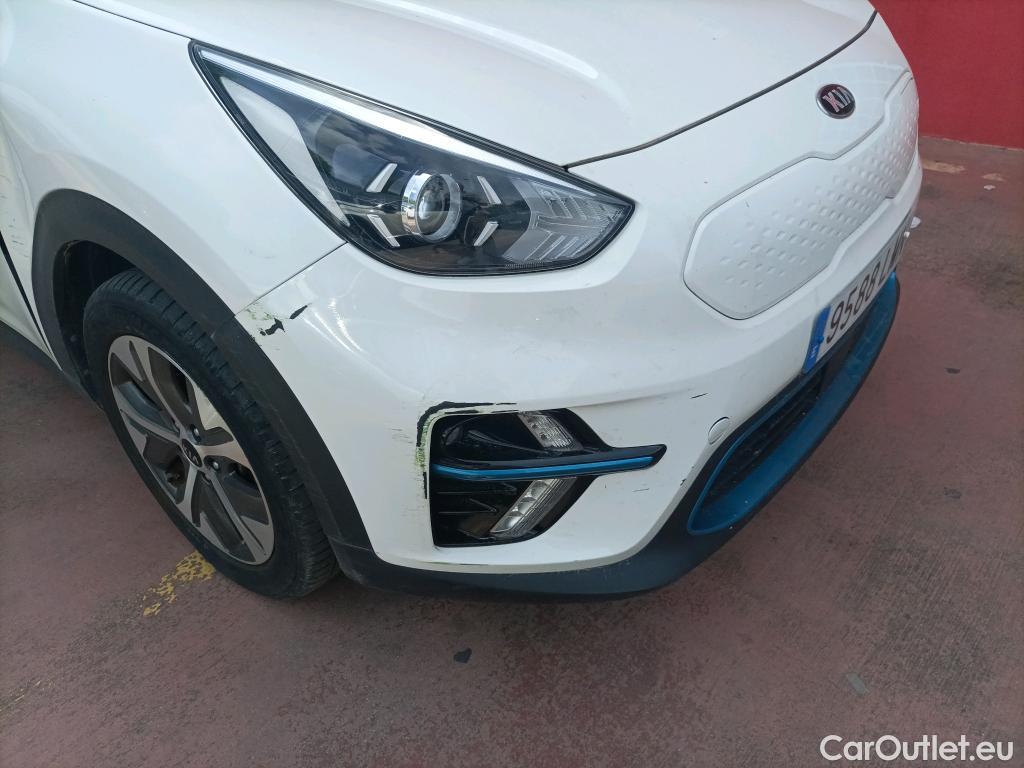  KIA  Niro KIA e- crossover e- 204 CV Drive (Long Range) #14