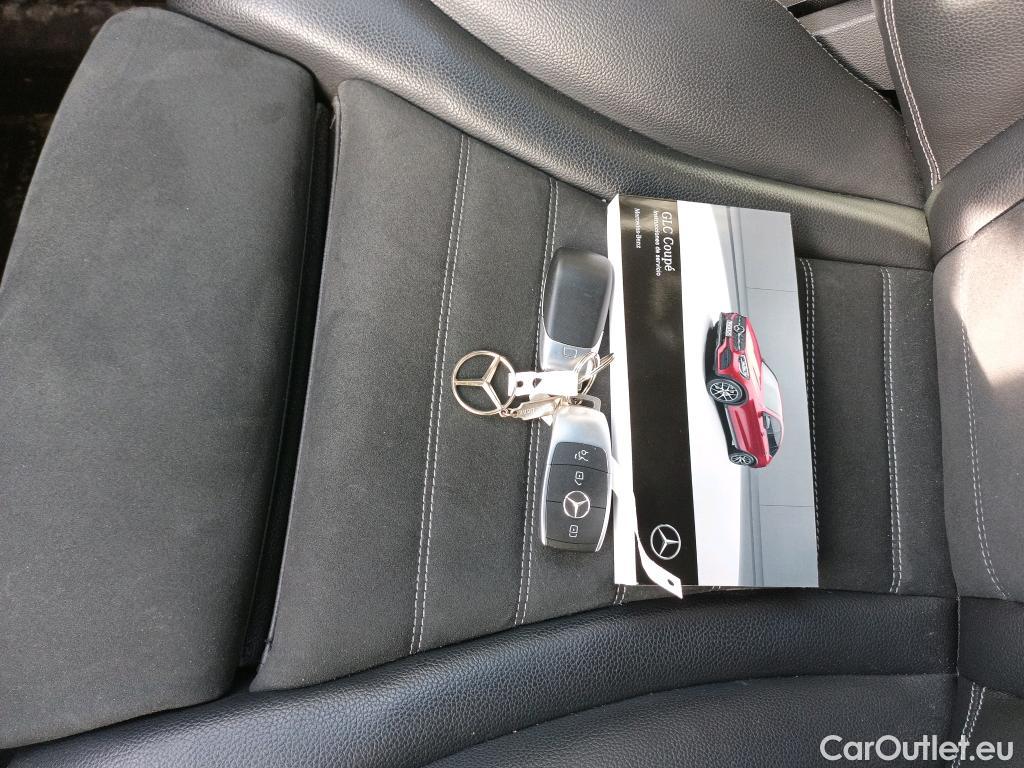  Mercedes  G-Klasee MERCEDES-BENZ GLC Coupé / 2019 / 5P / coupé GLC 200 d 4MATIC #12