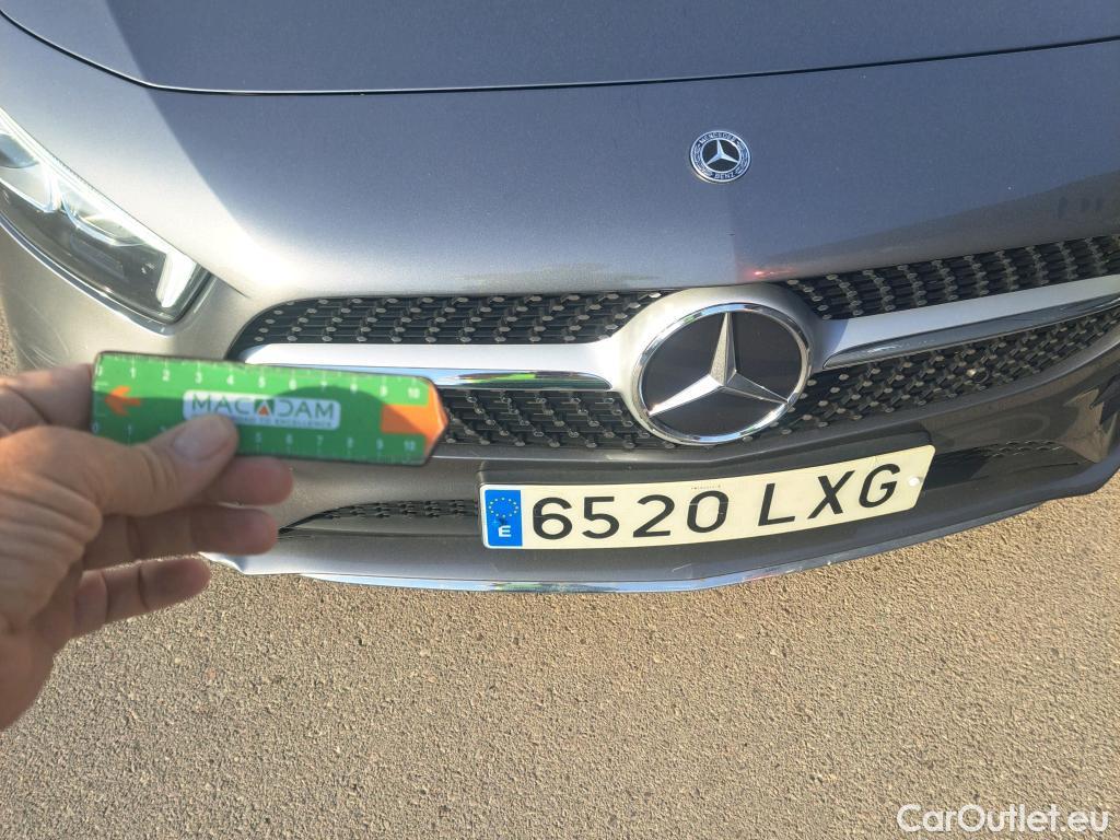  Mercedes  A-Klasse MERCEDES-BENZ Clase A / 2018 / 5P / berlina con portón A 200 #63
