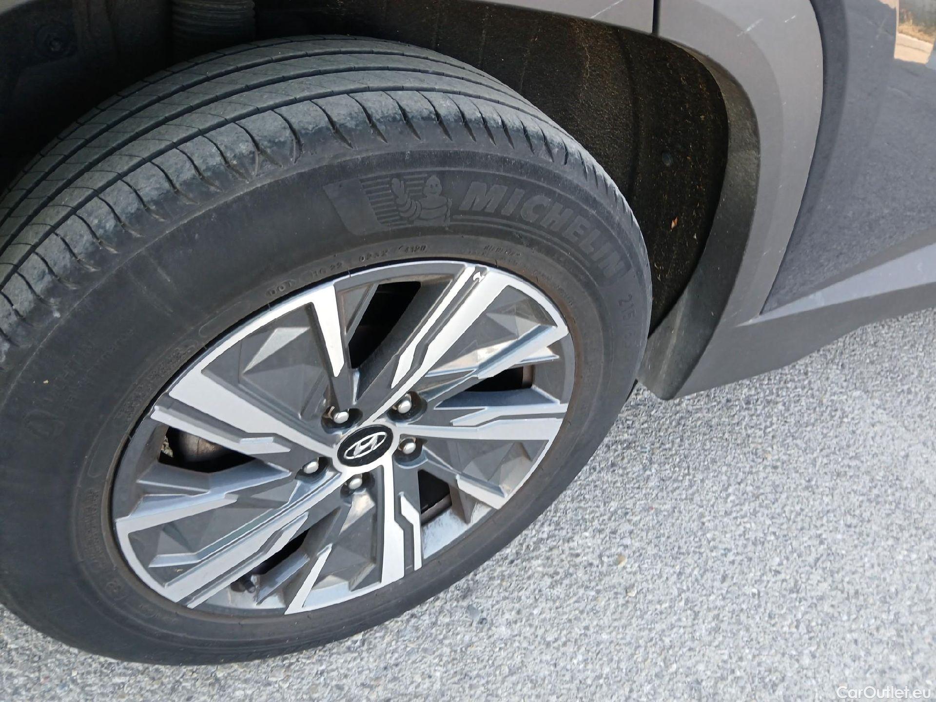  Hyundai  Tucson HYUNDAI  / 5P / 1.6 TGDI 150 CV Klass #34
