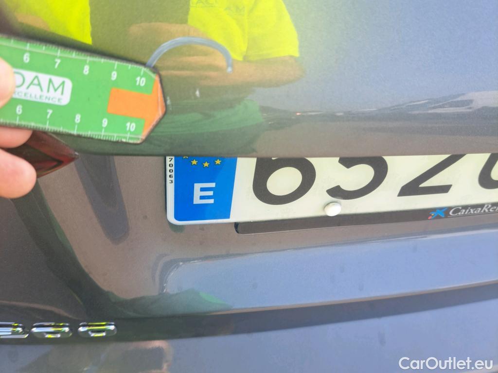  Mercedes  A-Klasse MERCEDES-BENZ Clase A / 2018 / 5P / berlina con portón A 200 #70