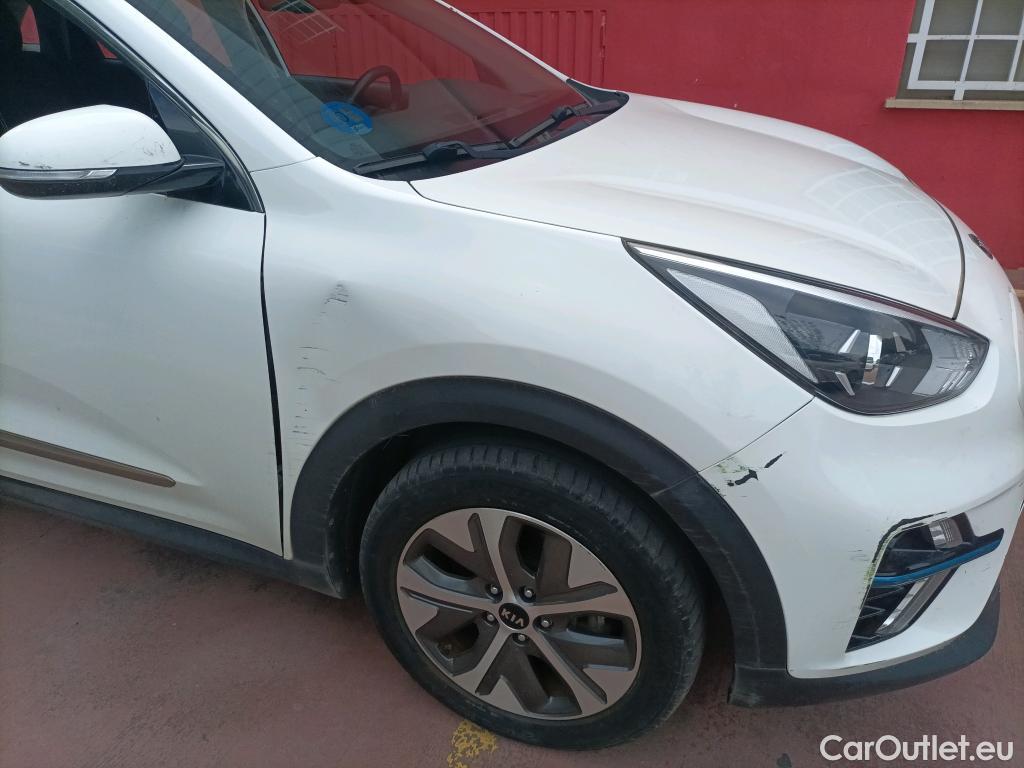  KIA  Niro KIA e- crossover e- 204 CV Drive (Long Range) #5